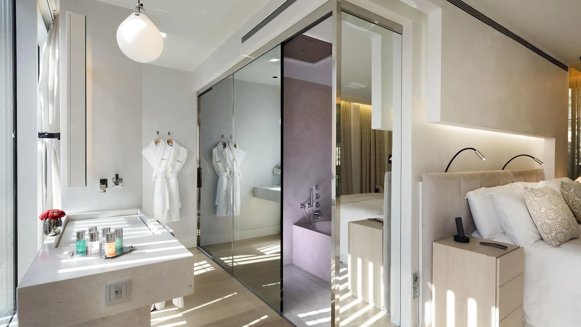*****  Abac Restaurant Hotel Barcelona Gl Monumento ספרד